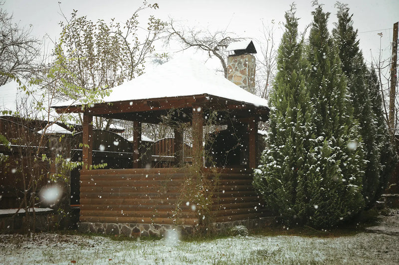 Ihren Pavillon im Winter stehen lassen: So geht's richtig